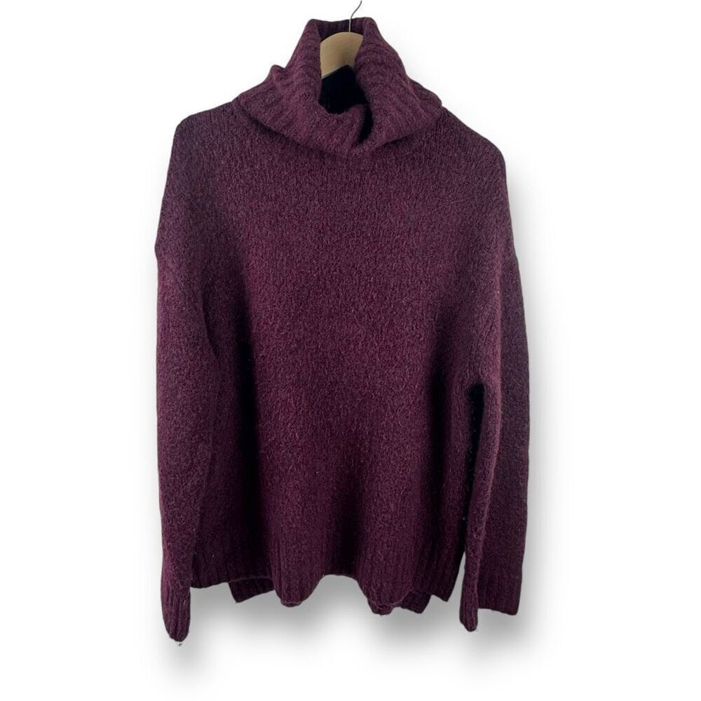 Vici Women's M Fuzzy‎ Turtleneck Sweater Maroon Burgundy Pullover Winter Staple